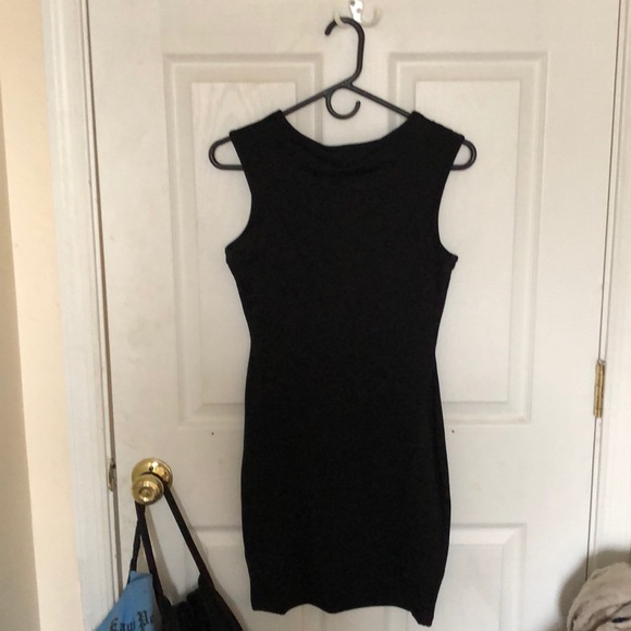 Fashion nova dress - Picture 3 of 3